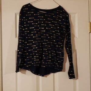 Girls shirt XL 14